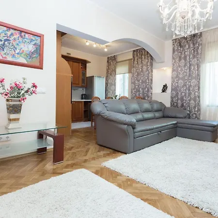 Natali Apartment *